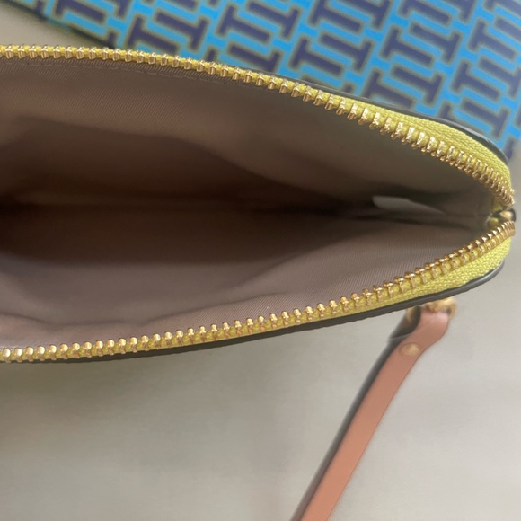 Tory Burch Perry Bombe Color Block Wristlet Purse/Bag Yellow/Green WITH GIFT BAG - Picture 4 of 5